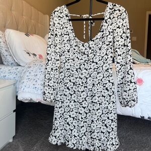 Dynamite tie back sweetheart dress